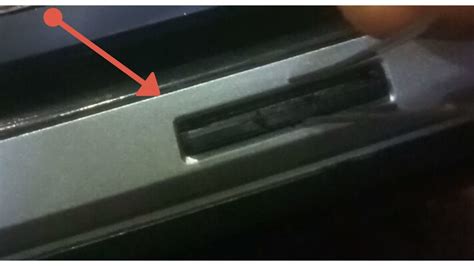 smart card stuck in laptop|sticky sd card on laptop.